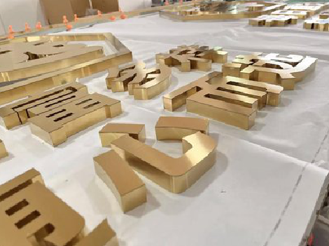 平顶山拉丝不锈钢字的特点。